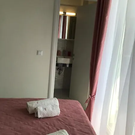 Estia House 2 Case de vacanță Nikiti (Sithonia)